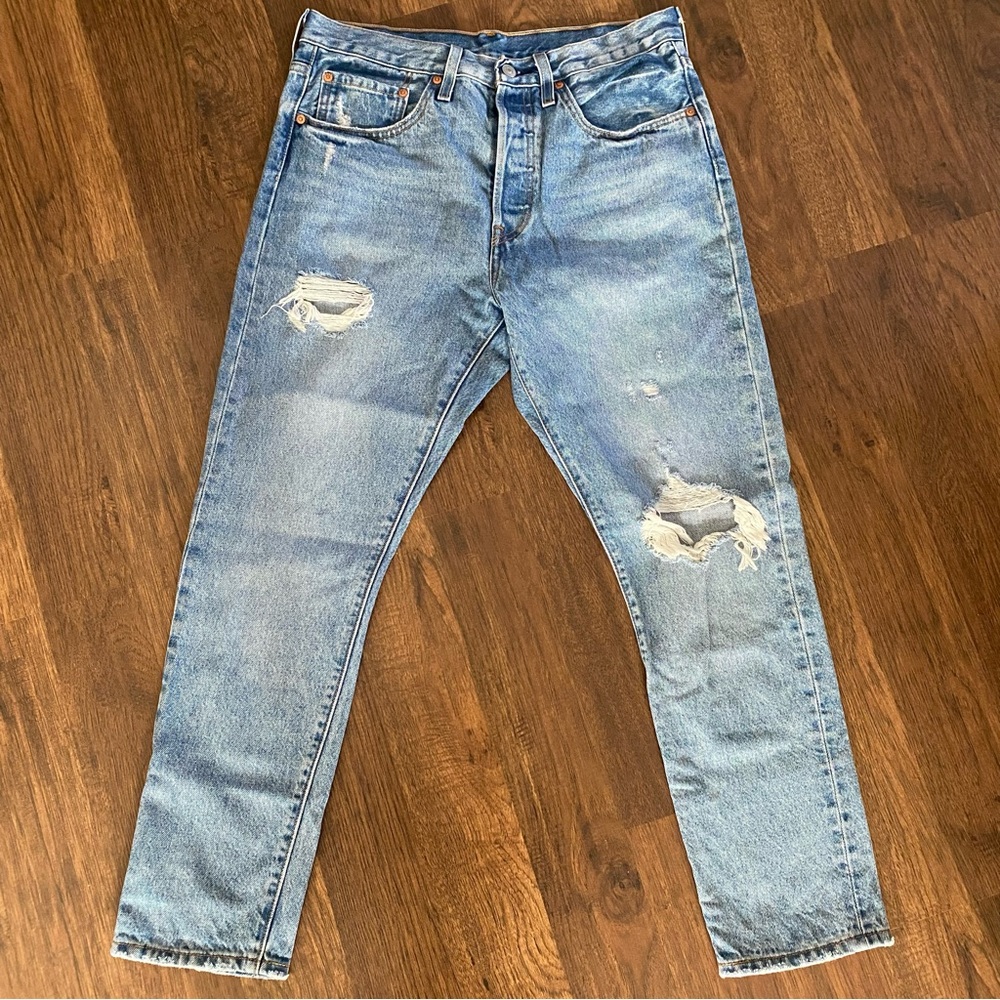 Levi’s 501 Skinny Jeans in wash Can’t Touch This